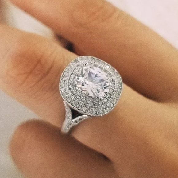 Jewelry - 💎NWOT cushion cut sterling silver ring